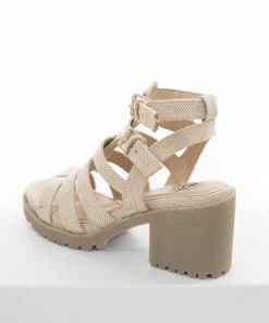 Chinese Laundry Camel Gladiator Heeled Sandals With Lug Soles Shoes