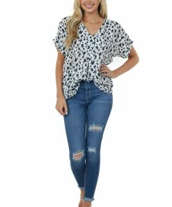 HESED Coconut And Black Animal Print Short Sleeve Blouse
