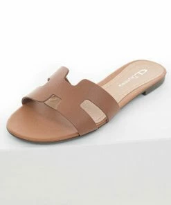 Chinese Laundry Cognac Leather Geometric Strap Flat Sandals Shoes