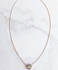 WALL TO WALL Accessories Gold Flower Toggle Dainty Chain Necklace