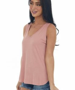 HYFVE Hazy Punch V Neck Curved Hem Knit Tank Top Tops