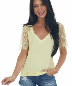 POL Clothing Lemon V Neck Short Sleeve Top With Lace Detail