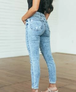 Judy Blue Bottoms Light Acid Wash High Rise Torn Skinny Jeans