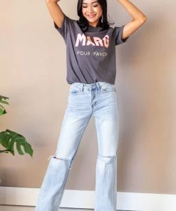 Vervet Bottoms Light Wash High Rise Distressed Knee Mom Jeans