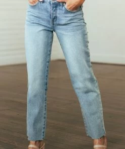 4 What Its Worth Medium Denim Wash Button Fly Straight Ankle Jeans Bottoms