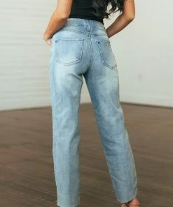 4 What Its Worth Medium Denim Wash Button Fly Straight Ankle Jeans Bottoms