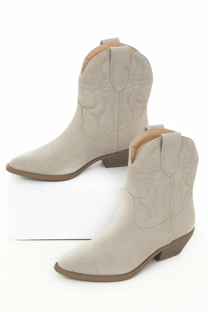 FORTUNE DYNAMIC Shoes Oatmeal Western Style Pointed Toe Booties 8 FORTUNE DYNAMIC Shoes Oatmeal Western Style Pointed Toe Booties