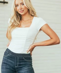 LE LIS Vanilla Ruched Short Sleeve Ribbed Bodysuit Tops