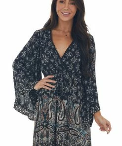 ANGIE Black Printed Plunging V Neck Short Dress Dresses