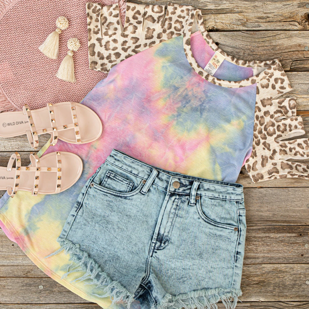 American Bazi Blue Acid Wash Denim Shorts With Distressed Hem 7 American Bazi Blue Acid Wash Denim Shorts With Distressed Hem