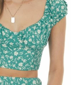 LE LIS Dusty Jade Floral Short Sleeve Woven Crop Top Tops 18 LE LIS Dusty Jade Floral Short Sleeve Woven Crop Top Tops