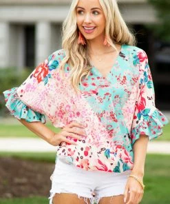 Umgee Dusty Kelly Green Multiprint Short Sleeve Surplice Top 26 Umgee Dusty Kelly Green Multiprint Short Sleeve Surplice Top