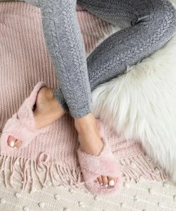 MACHI FOOTWEAR Dusty Pink Fuzzy Open Toed Slippers With Criss Cross Tops