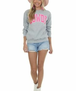 Rosemead Heather Grey 'Howdy' Graphic Sweatshirt Tops