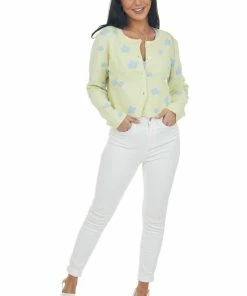 LE LIS Honeysuckle Flower Print Button Up Cardigan 13 LE LIS Honeysuckle Flower Print Button Up Cardigan