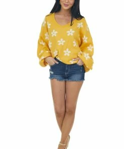 Peach Love Tops Rich Amber And Ivory Daisy Print Sweater