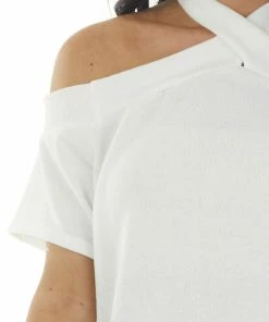 143 Story Ivory Criss Cross Neck Cold Shoulder Short Sleeve Knit Top 33 143 Story Ivory Criss Cross Neck Cold Shoulder Short Sleeve Knit Top