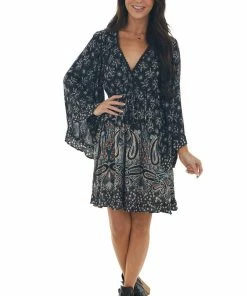 ANGIE Black Printed Plunging V Neck Short Dress Dresses