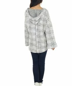 Peach Love Black And Ivory Long Loose Sleeve Knit Top With Hood