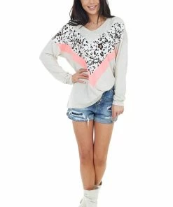 Vanilla Bay Oatmeal Chevron Colorblock Long Sleeve V Neckline Knit Top