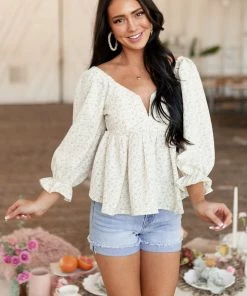 Entro Tops Sage And Coconut Ditsy Floral Peasant Top