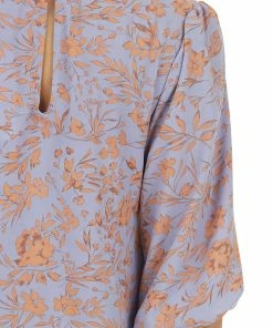Gilli Lilac Floral Pattern 3/4 Sleeve Top With Back Keyhole Detail Tops