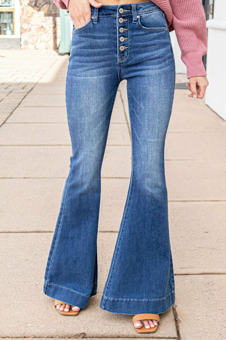 KanCan Mid Wash High Rise Button Up Fly Flare Jeans Bottoms 12 KanCan Mid Wash High Rise Button Up Fly Flare Jeans Bottoms