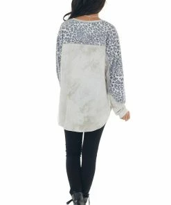 Easel Tops Grey Tie Dye And Animal Print Long Sleeve Top 15 Easel Tops Grey Tie Dye And Animal Print Long Sleeve Top