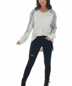 Easel Tops Grey Tie Dye And Animal Print Long Sleeve Top 17 Easel Tops Grey Tie Dye And Animal Print Long Sleeve Top