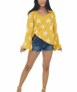 Peach Love Tops Rich Amber And Ivory Daisy Print Sweater