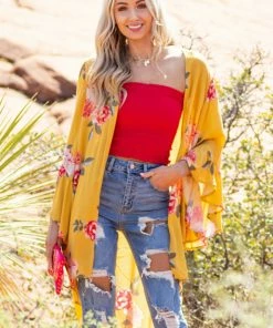 Davi & Dani Mustard Yellow Floral Print Kimono With Flare Sleeves Kimonos