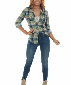 Fashion Cargo Tops Pistachio And Navy Plaid Top With Chest Pocket