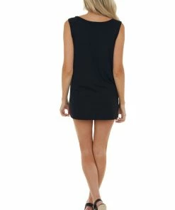 HEIMISH Black Colorblock Sleeveless Stretchy Knit Top