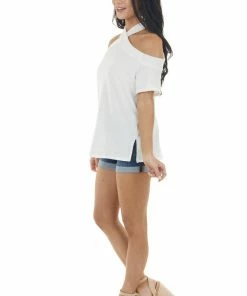 143 Story Ivory Criss Cross Neck Cold Shoulder Short Sleeve Knit Top 23 143 Story Ivory Criss Cross Neck Cold Shoulder Short Sleeve Knit Top