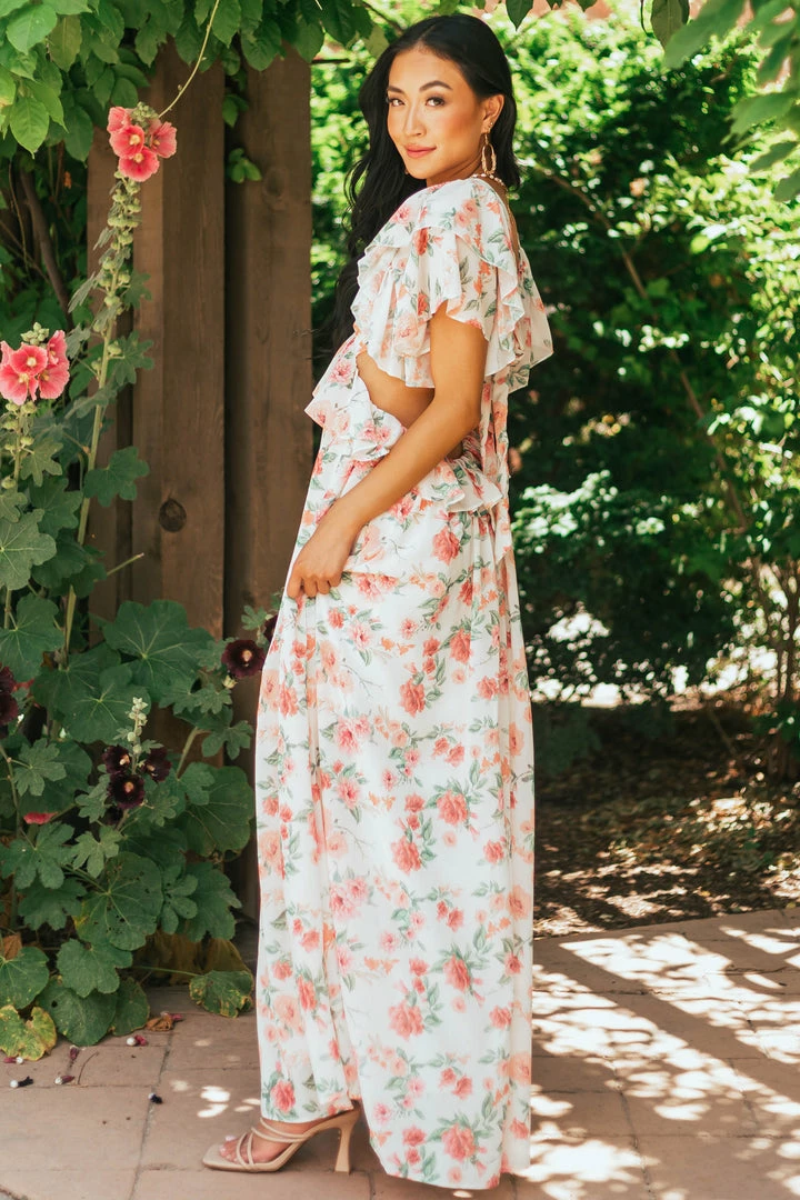 Flying Tomato Dresses Ivory Floral Print Open Back Woven Maxi Dress 6 Flying Tomato Dresses Ivory Floral Print Open Back Woven Maxi Dress