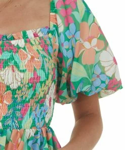 Flying Tomato Kelly Green Floral Peplum Top With Bubble Sleeves