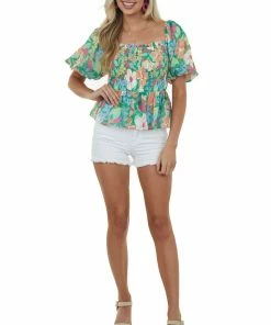 Flying Tomato Kelly Green Floral Peplum Top With Bubble Sleeves
