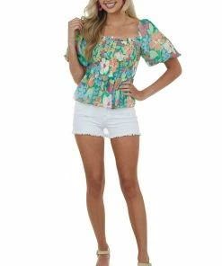 Flying Tomato Kelly Green Floral Peplum Top With Bubble Sleeves