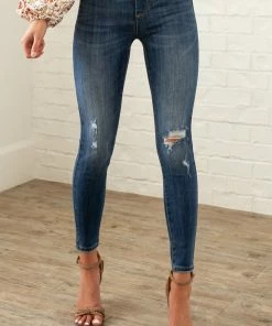 Judy Blue Bottoms Medium Wash Mid Rise Distressed Knee Jeggings