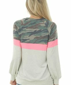 Vanilla Bay Oatmeal Camo Colorblock Long Sleeve Knit Sweatshirt