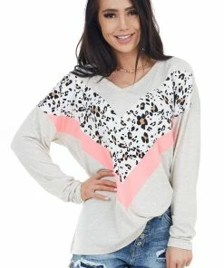 Vanilla Bay Oatmeal Chevron Colorblock Long Sleeve V Neckline Knit Top