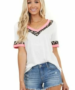 BiBi Tops Off White And Leopard Print Short Sleeve V Neck Knit Top