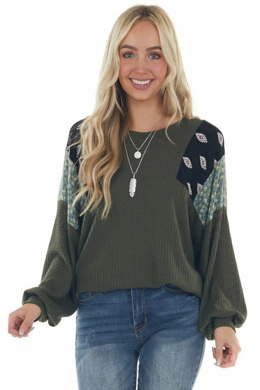7th Ray Olive Waffle Knit Top With Contrast Shoulders Tops 7 7th Ray Olive Waffle Knit Top With Contrast Shoulders Tops