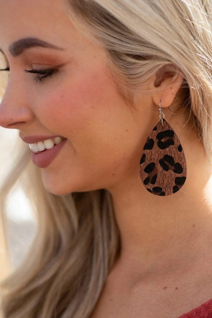 ART BOX Accessories Spice Brown Leopard Faux Fur Teardrop Earrings 5 ART BOX Accessories Spice Brown Leopard Faux Fur Teardrop Earrings