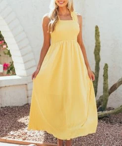 Davi & Dani Sunshine Smocked Sleeveless Woven Maxi Dress